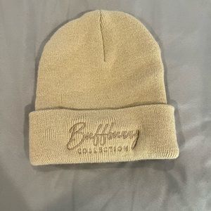 BUFFBUNNY beanie